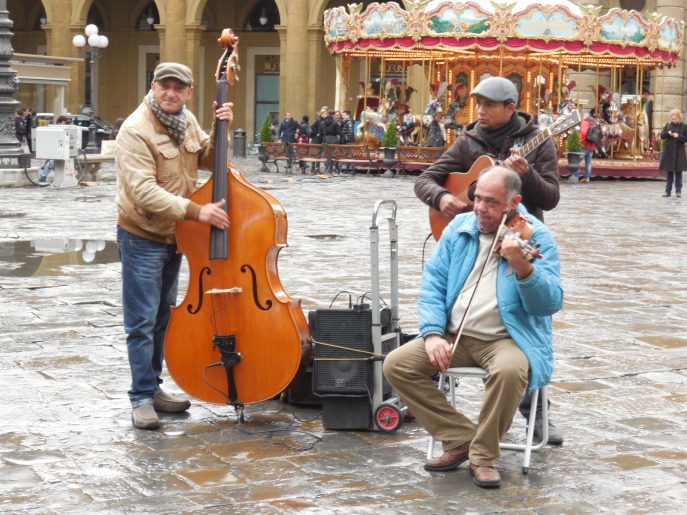 Florence Street Musicians in Piazza della Repubblica